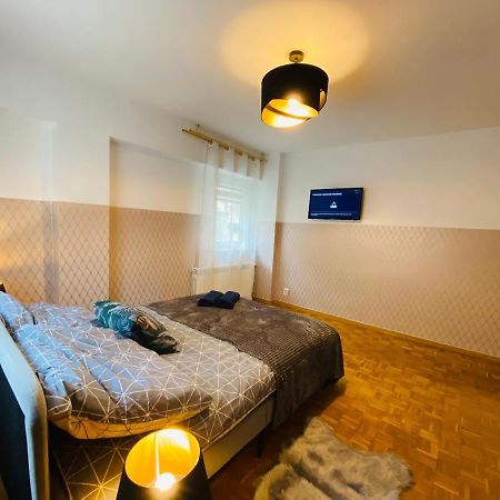 Clicktheflat Solidarnosci City Center Apart Rooms 바르샤바 외부 사진