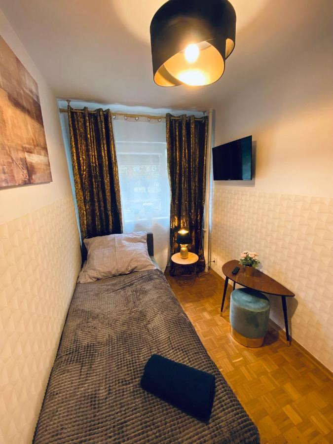 Clicktheflat Solidarnosci City Center Apart Rooms 바르샤바 외부 사진